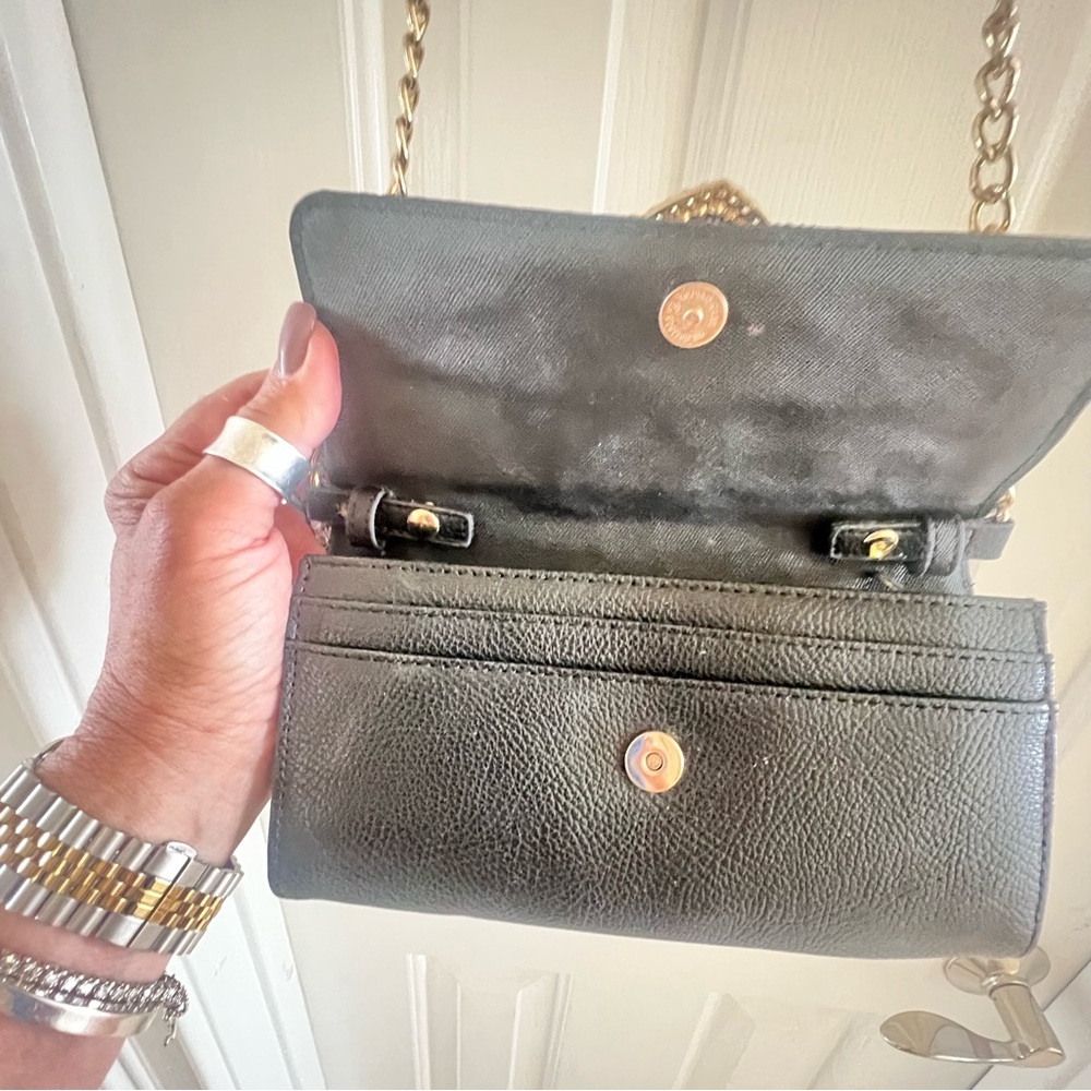 Black faux leather wallet with removable chain - Picture 5 of 6